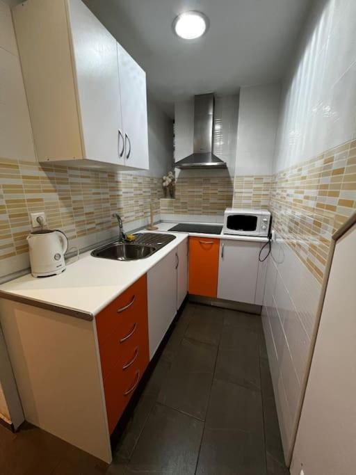 Great Apartment Close To Plaza De Torres Alicante Luaran gambar