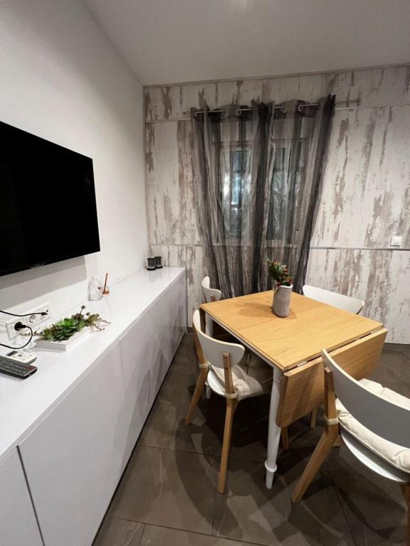 Great Apartment Close To Plaza De Torres Alicante Luaran gambar